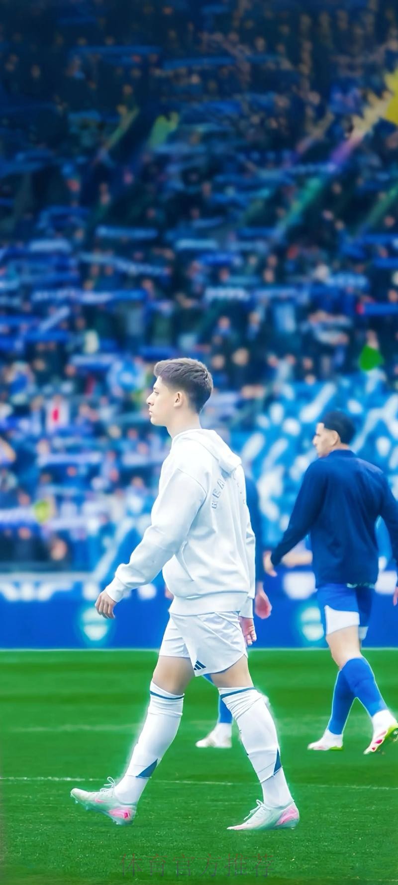 皇马官方:卡马文加、贝林已开始参加部分合练 皇马官方:卡马文加、贝林已开始参加部分合练